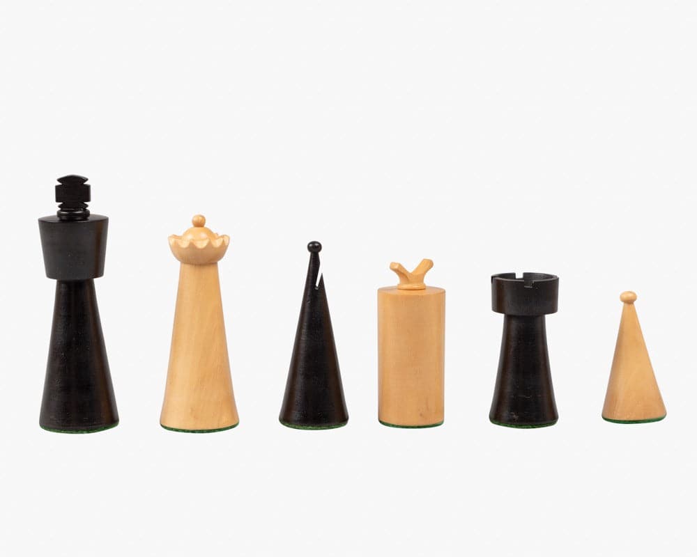 Art Deco ebonised and boxwood chess pieces set, 3.5 inch pieces in black and natural wood, uniquely designed chessmen