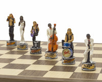 Handgeschilderde thematische schaakset "Jazzband vs Rocksterren" door Italfama