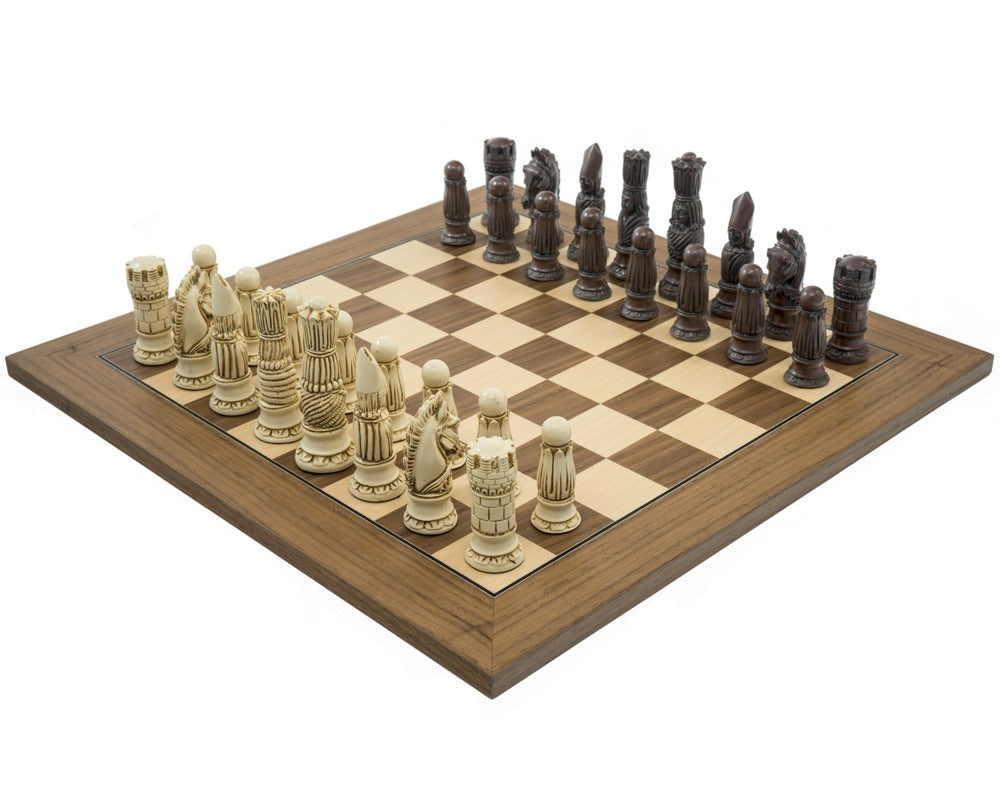 De Berkeley Chess Victoriaanse Russet- en Walnoot-Schaakset
