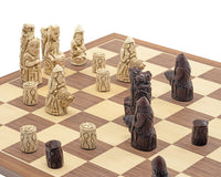 De Berkeley Chess middeleeuwse roestbruine en walnoot schaakset