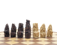 De Berkeley Chess middeleeuwse roestbruine en walnoot schaakset