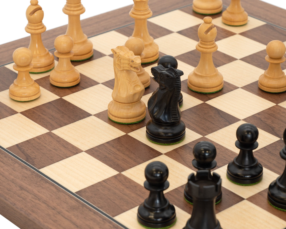 De Executive Walnoot Luxe Schaakset